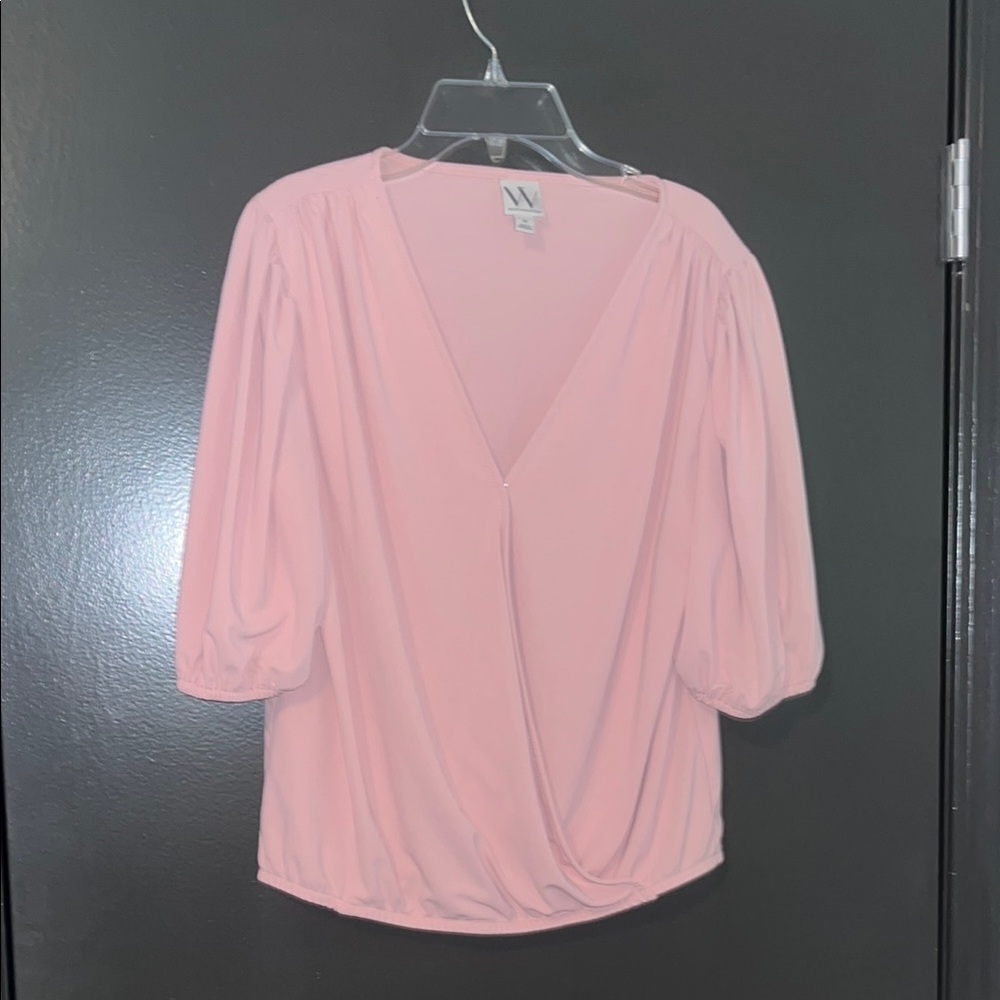 EUC M Worthington pink blush v-neck blouse